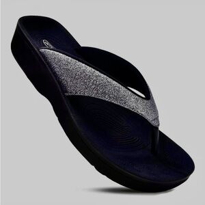 AEROTHOTIC Slip On Recovery Flip Flops